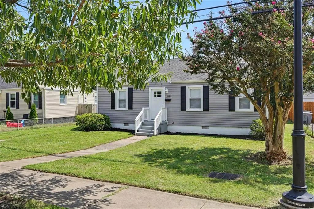 2112 E Pembroke Ave, Hampton