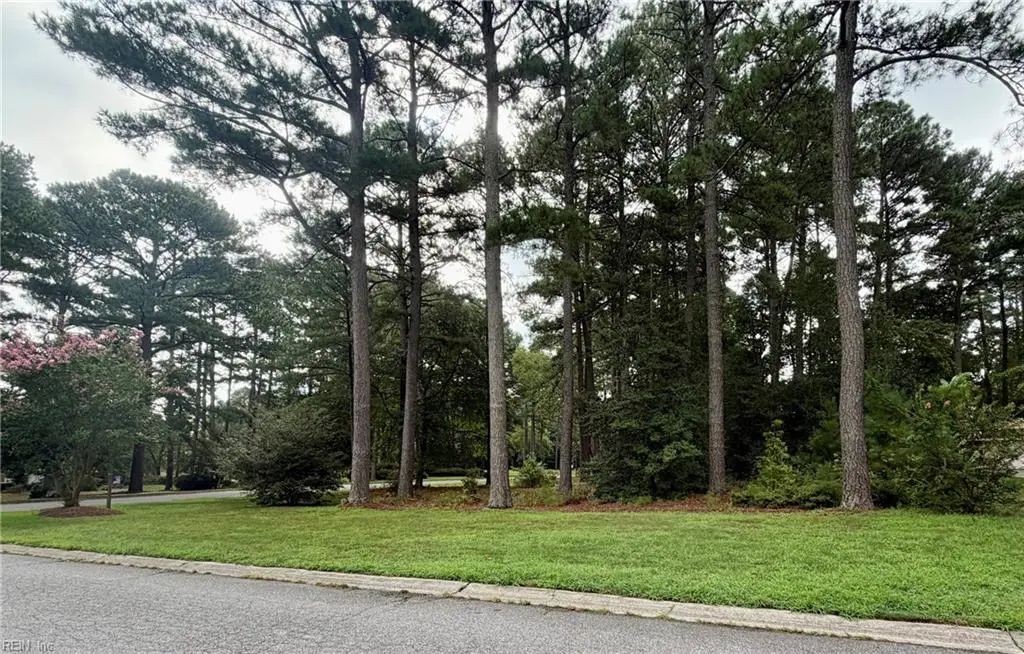 Lot 8 Pitchkettle Point Dr, Suffolk