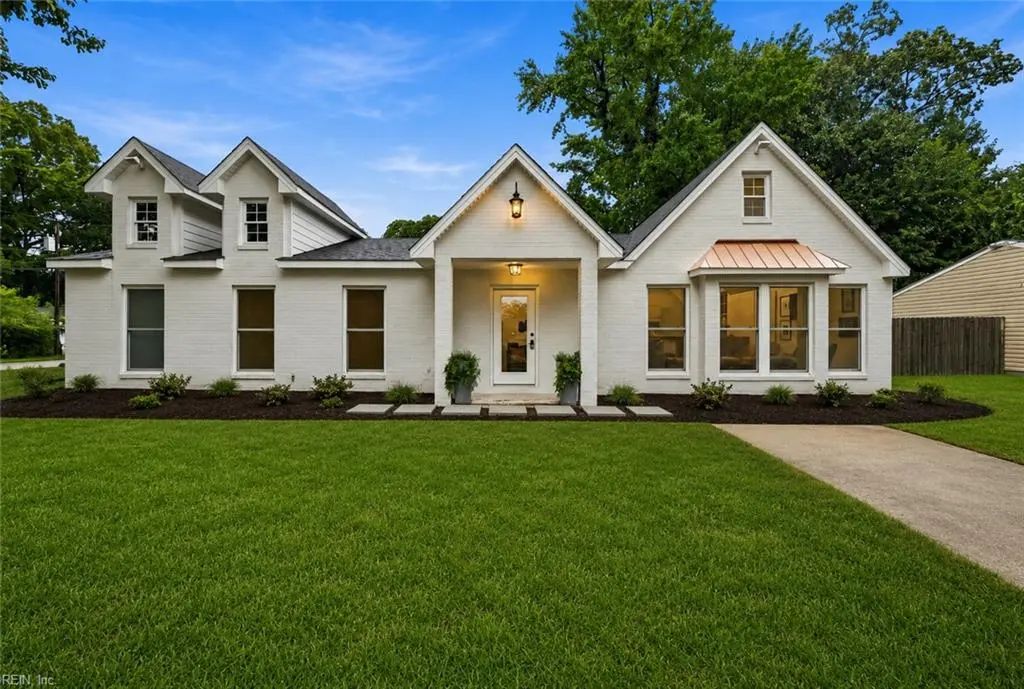 300 Dillon Dr, Virginia Beach