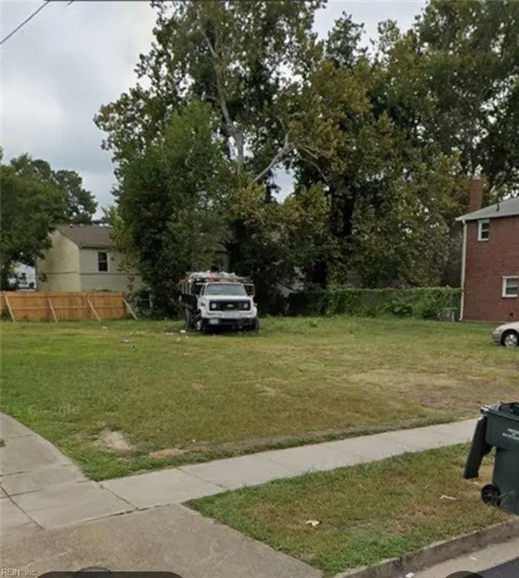 862 A Ave, Norfolk