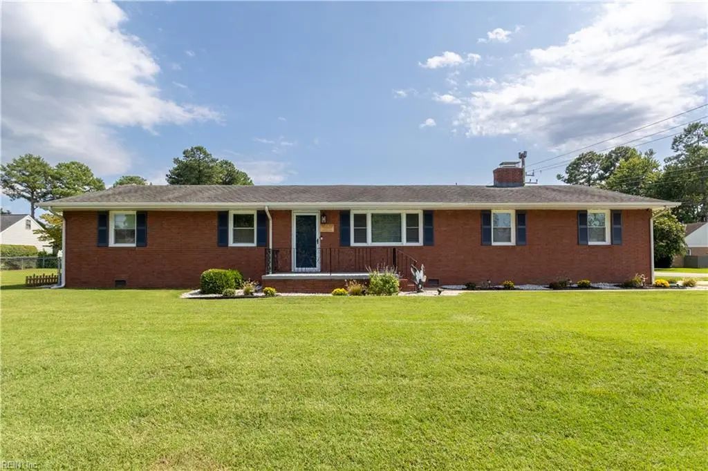 5441 N Sunland Dr, Virginia Beach