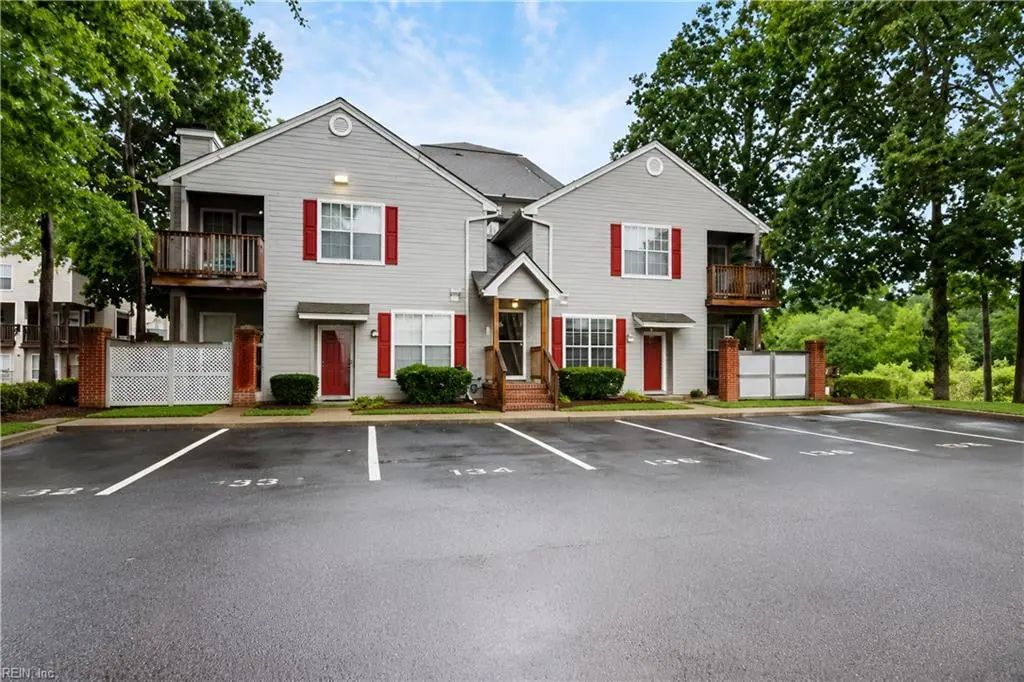 802 Horizon Ln, Newport News