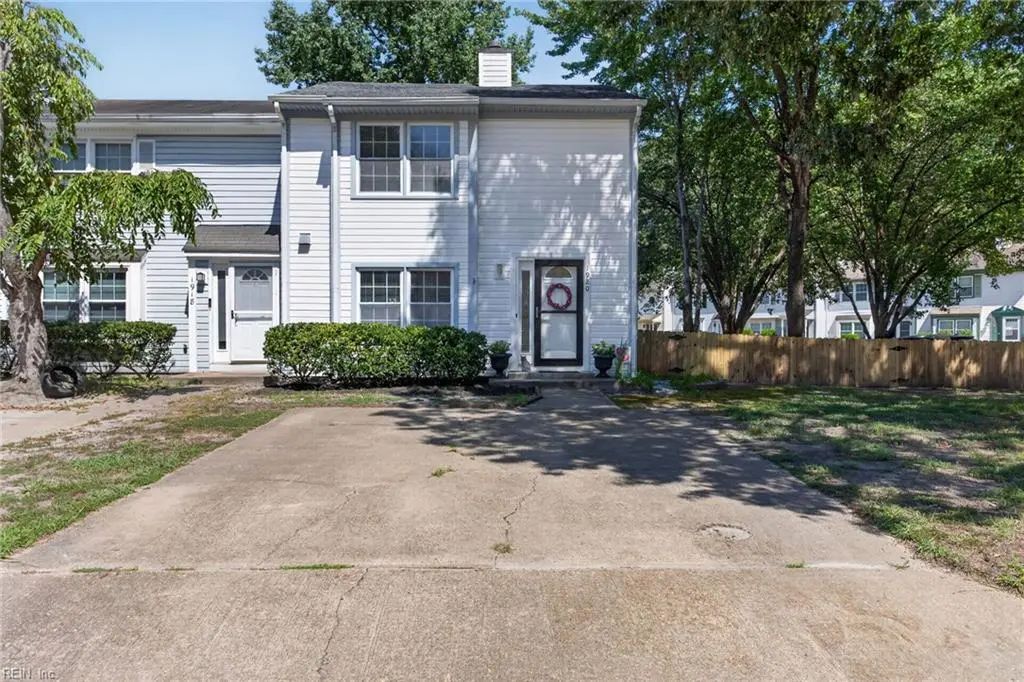 1920 Devonwood Cmn, Chesapeake