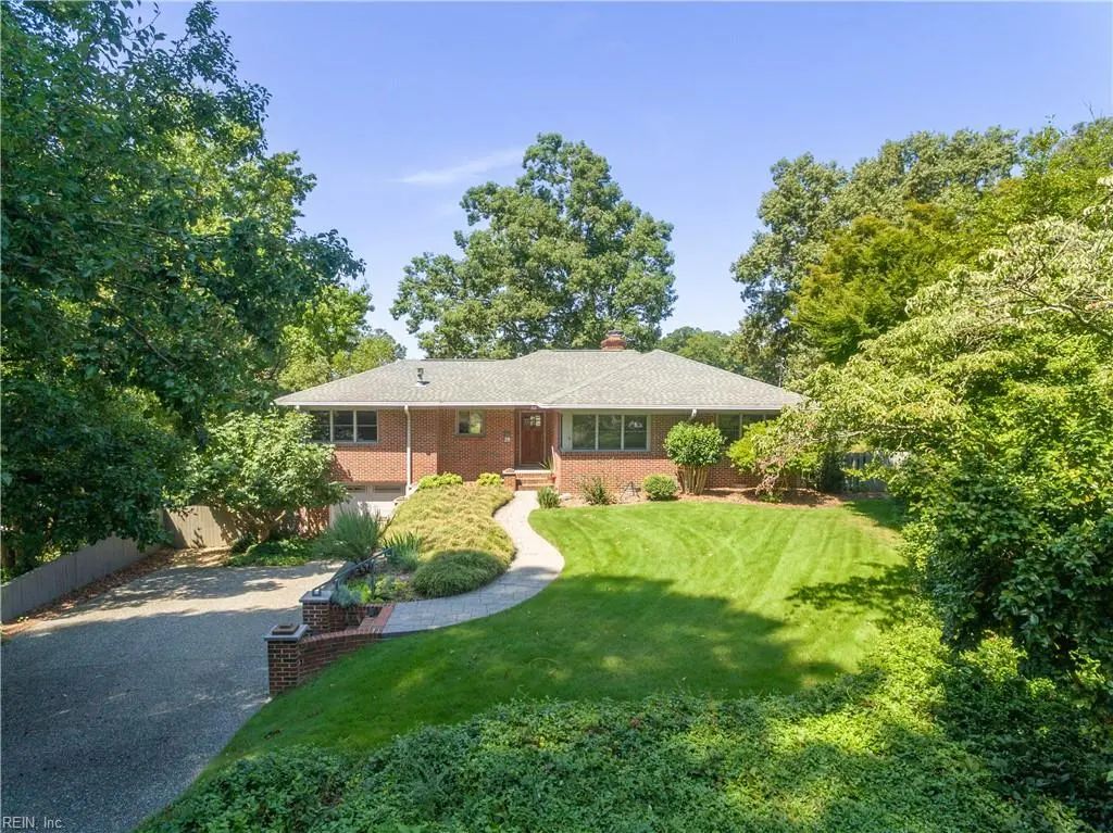 28 Laurel Wood Rd, Newport News