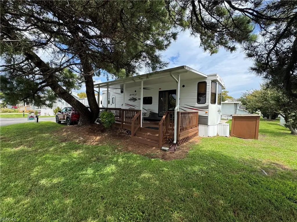 3665 Sandpiper Rd, Virginia Beach