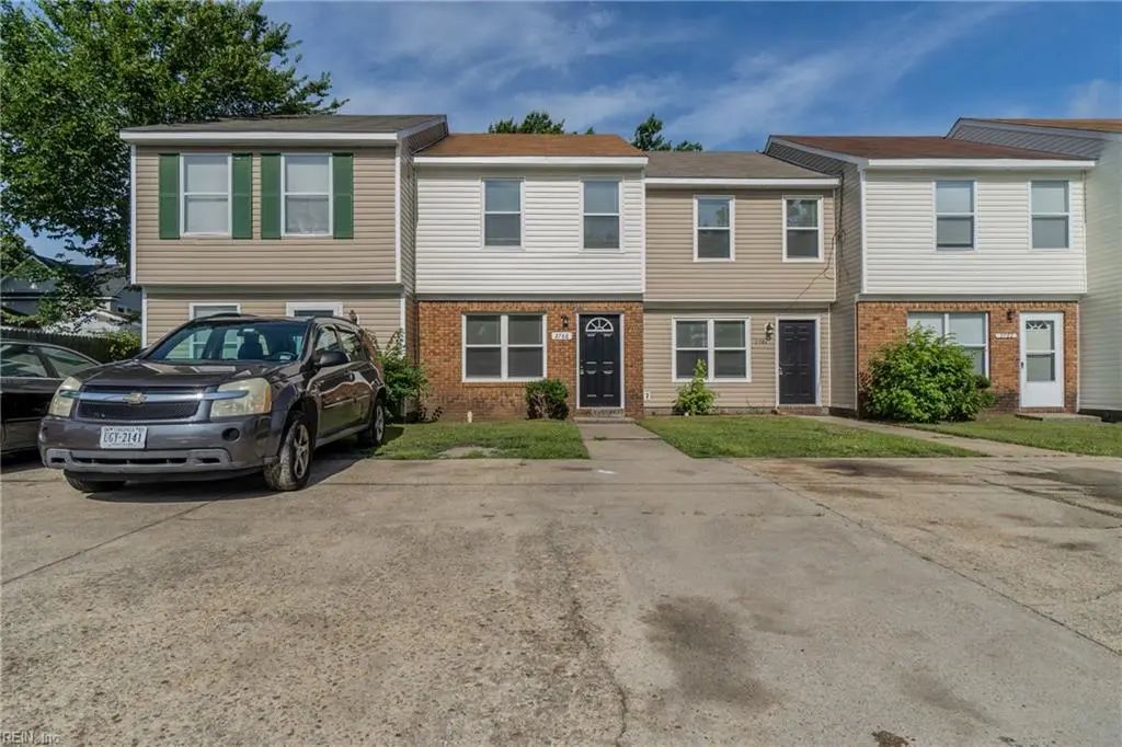 2788 Peach St, Portsmouth