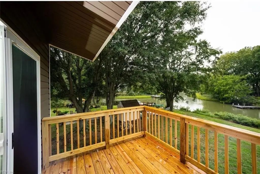 315 Riversedge Dr, Hampton