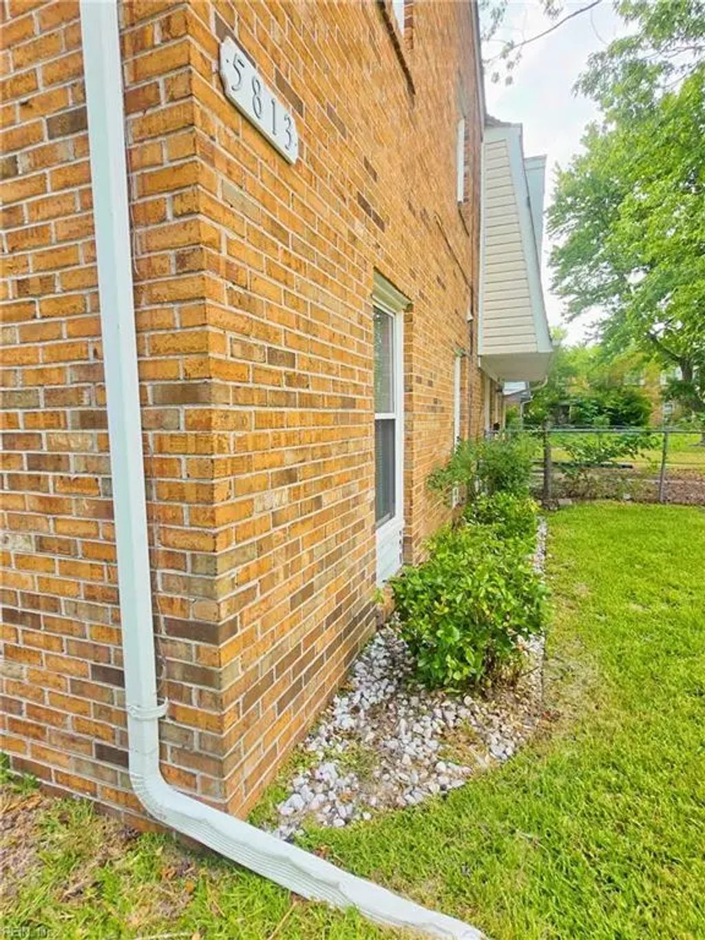 5813 W Hastings Ct, Virginia Beach