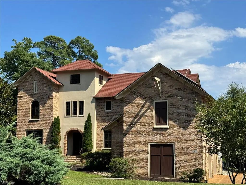 52 Queens Ct, Newport News