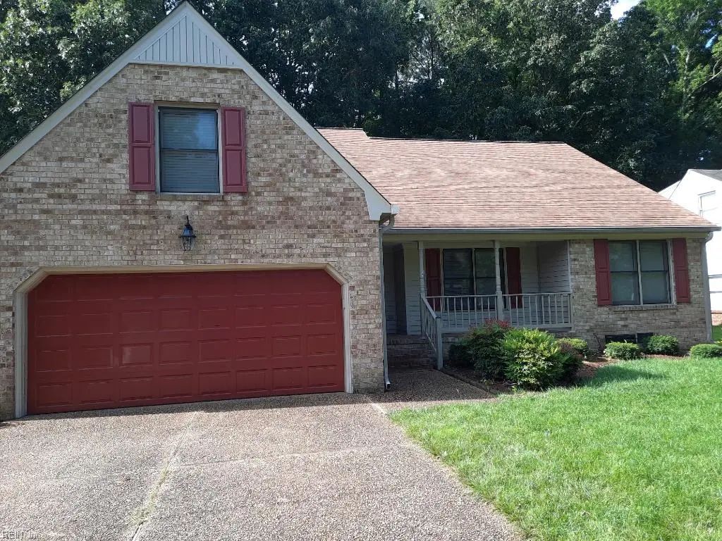 104 Riva Ct, York County