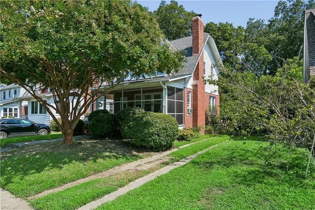 44 Cherry Ave, Hampton