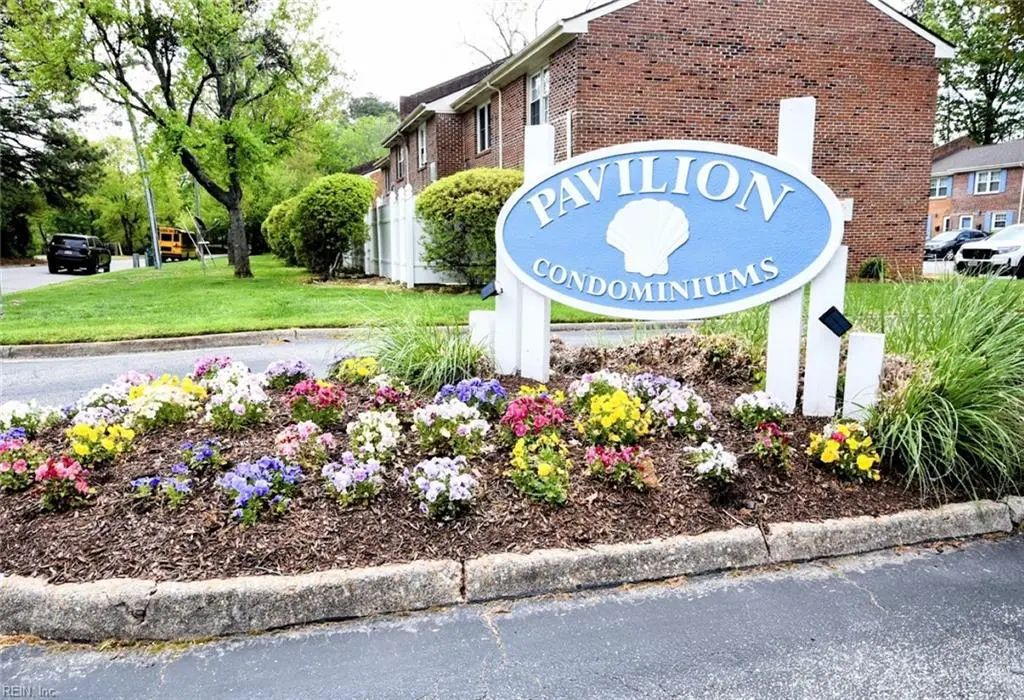 437 Barberton Dr, Virginia Beach