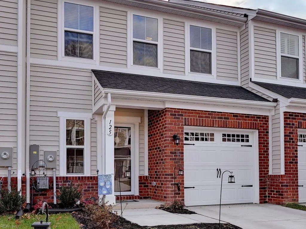 125 De La Warr Arch, York County