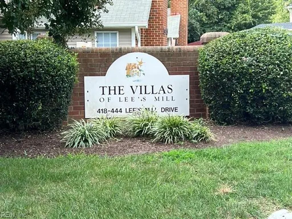 440 Lees Mill Dr, Newport News