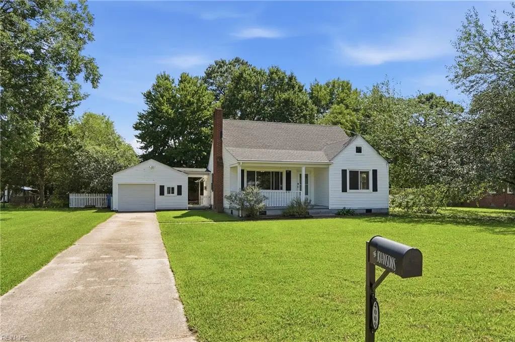 4009 Maple Dr, Chesapeake