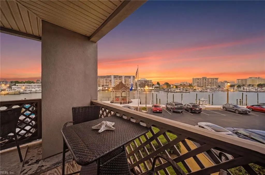 417 Harbour Pt, Virginia Beach