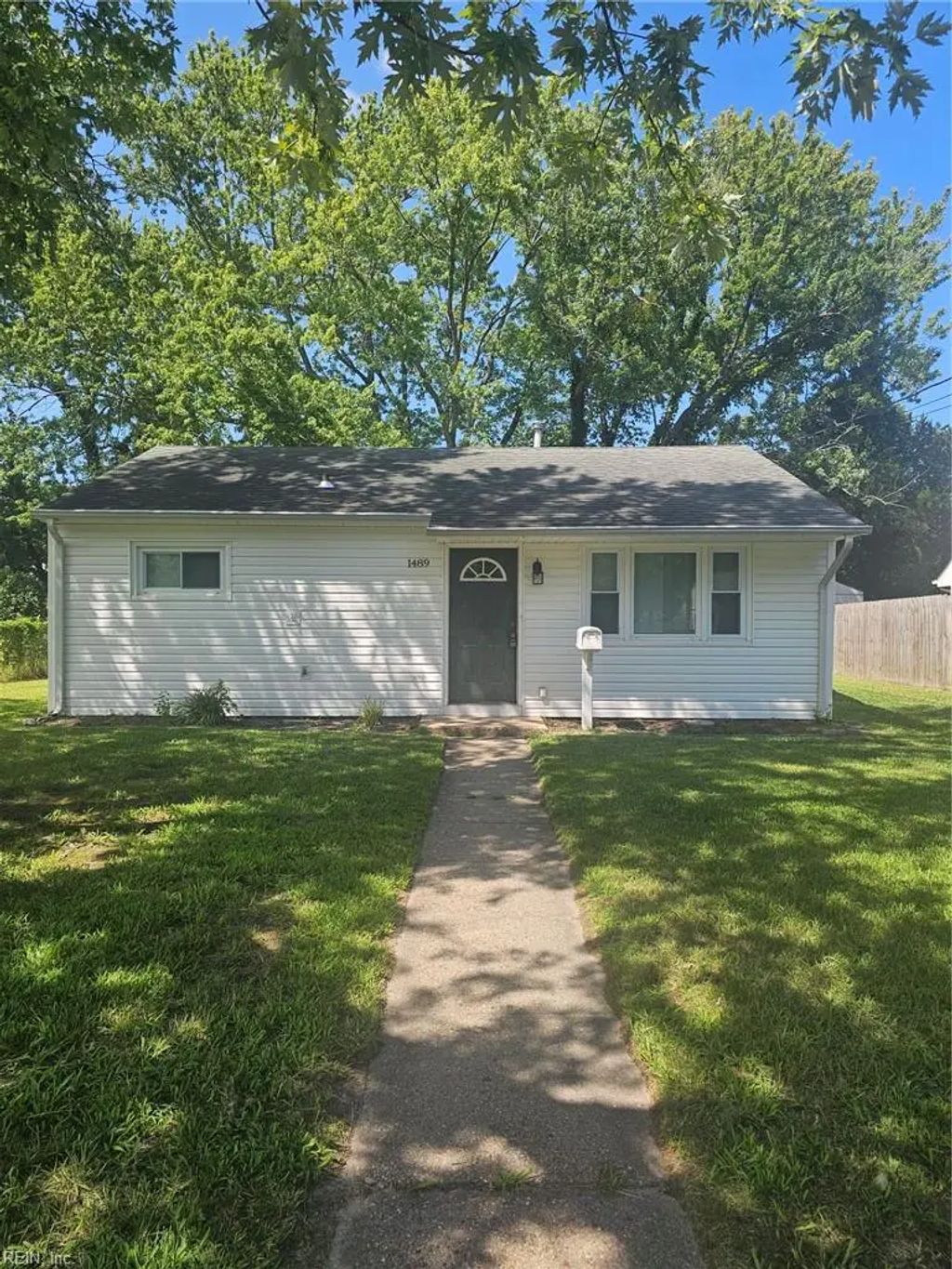 1489 Morgan Dr, Hampton