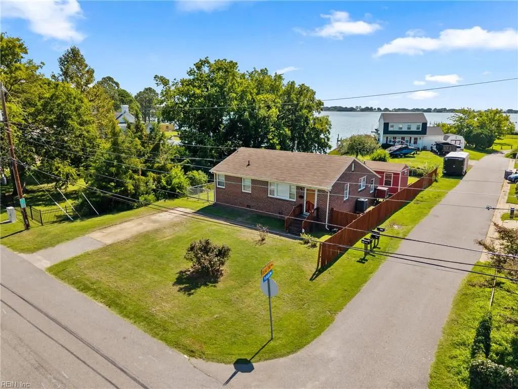 612 N Hope St, Hampton