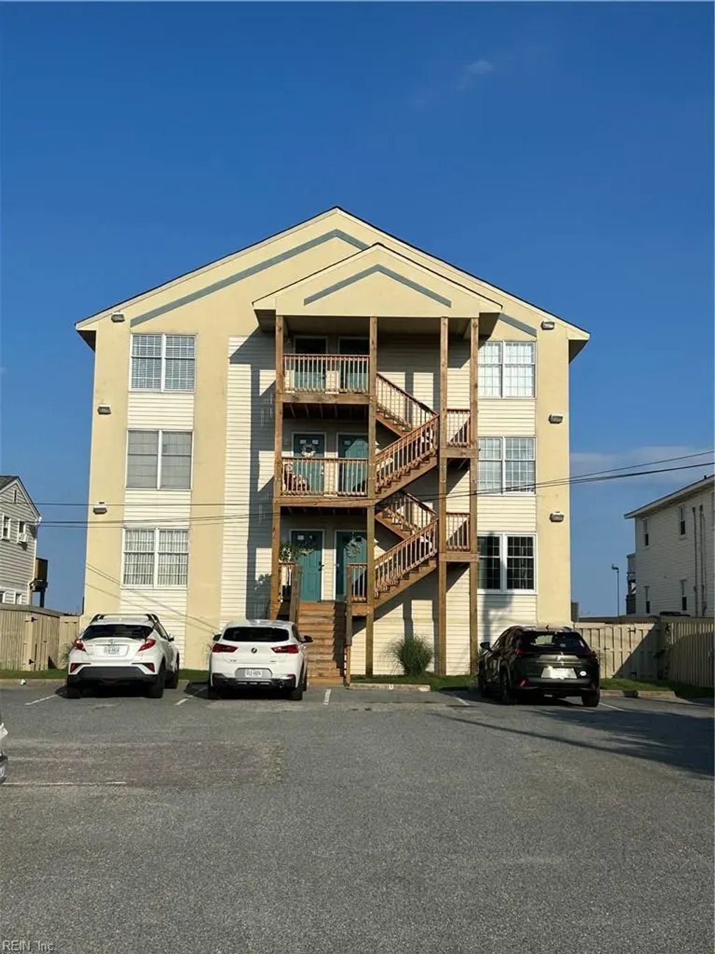 404 N First St, Hampton