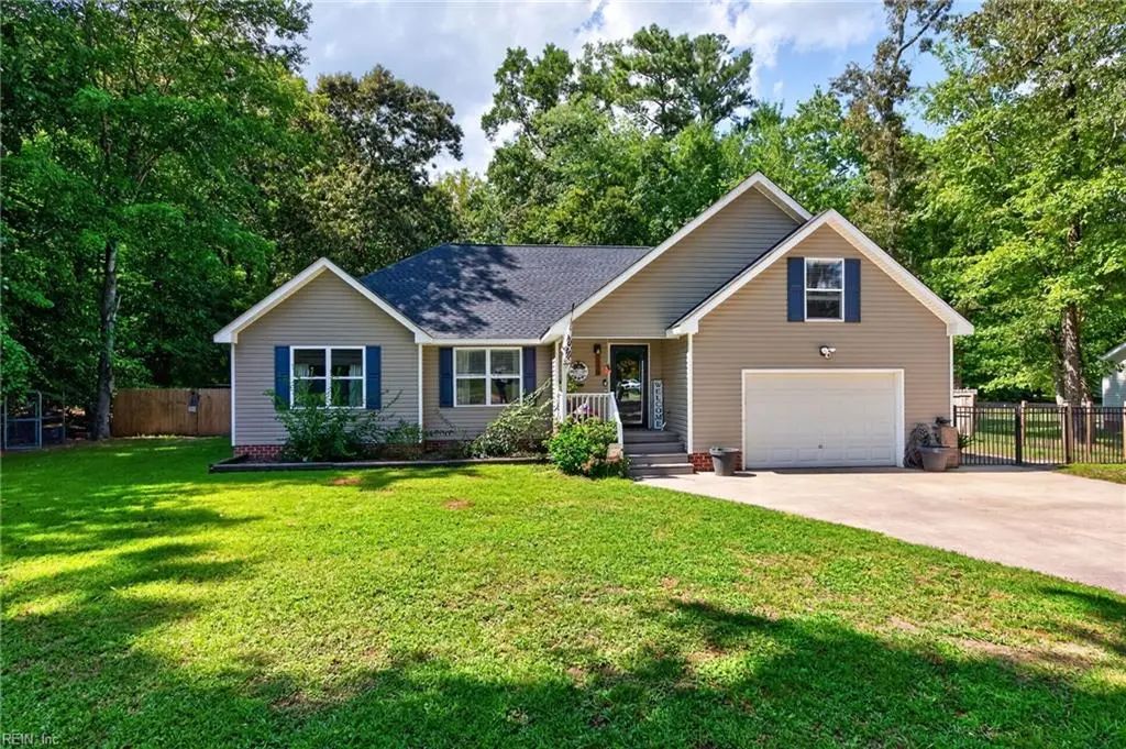 1333 Manning Rd, Suffolk