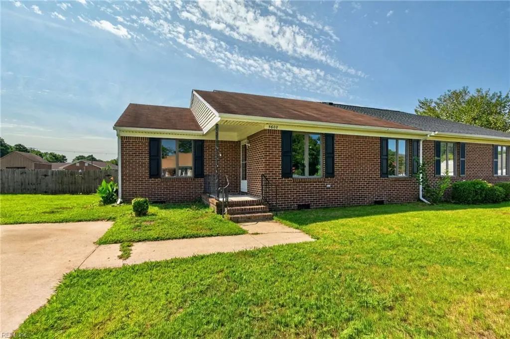 5602 Parish Ln, Portsmouth