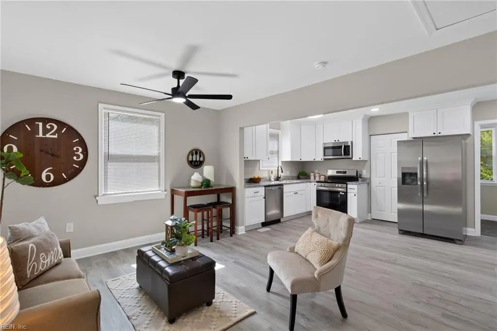 621 Temple Ln, Newport News
