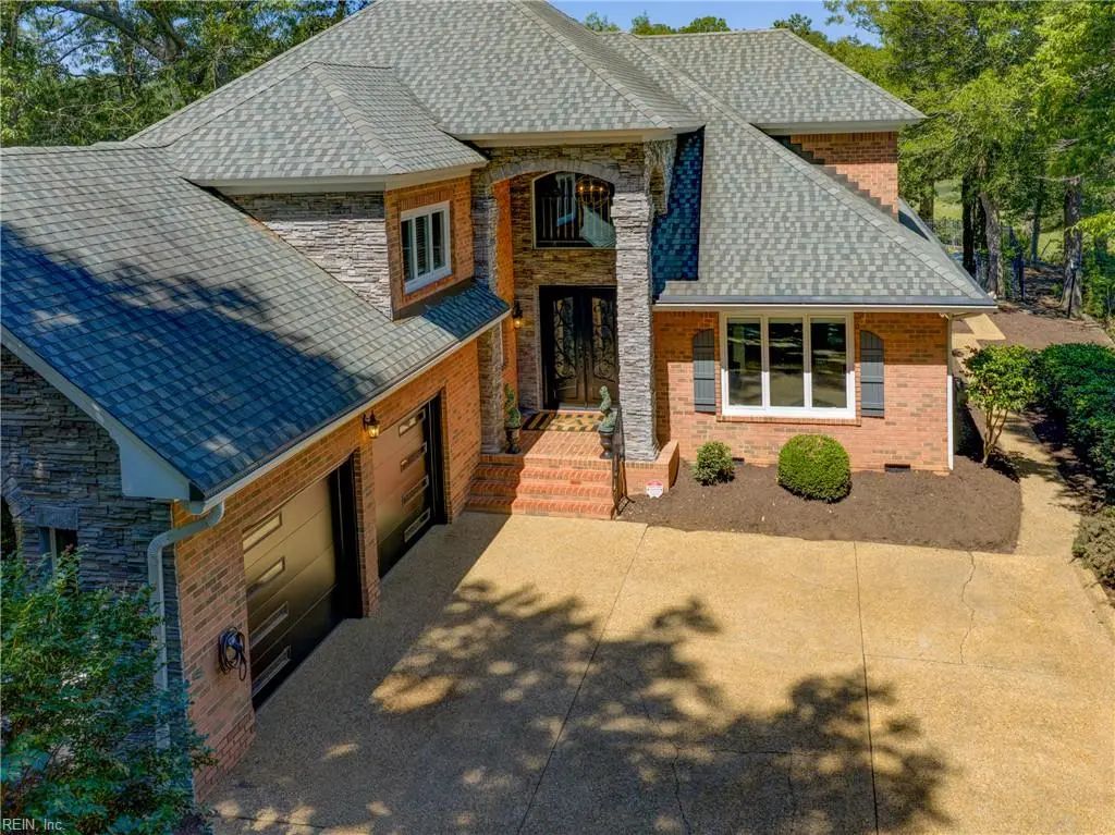 208 Mariners Cir, Isle of Wight County