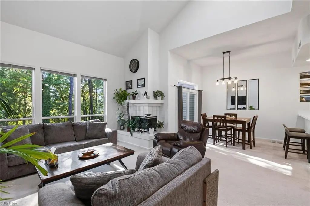 401 Hidden Shores Ct, Virginia Beach