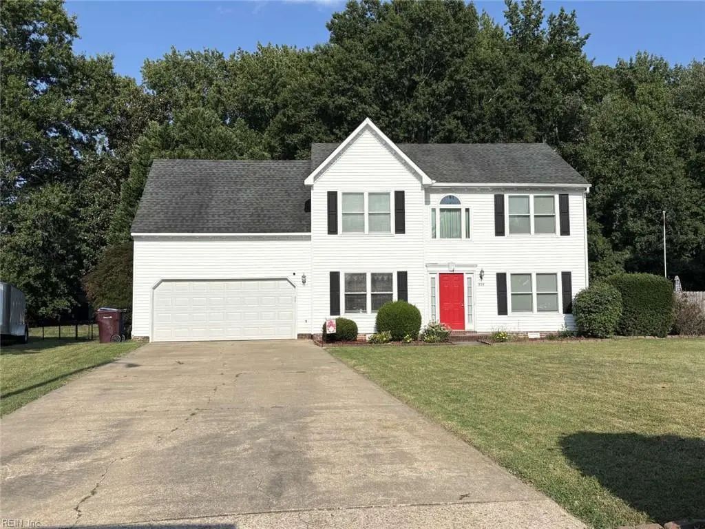 924 Whisper Hollow Dr, Chesapeake