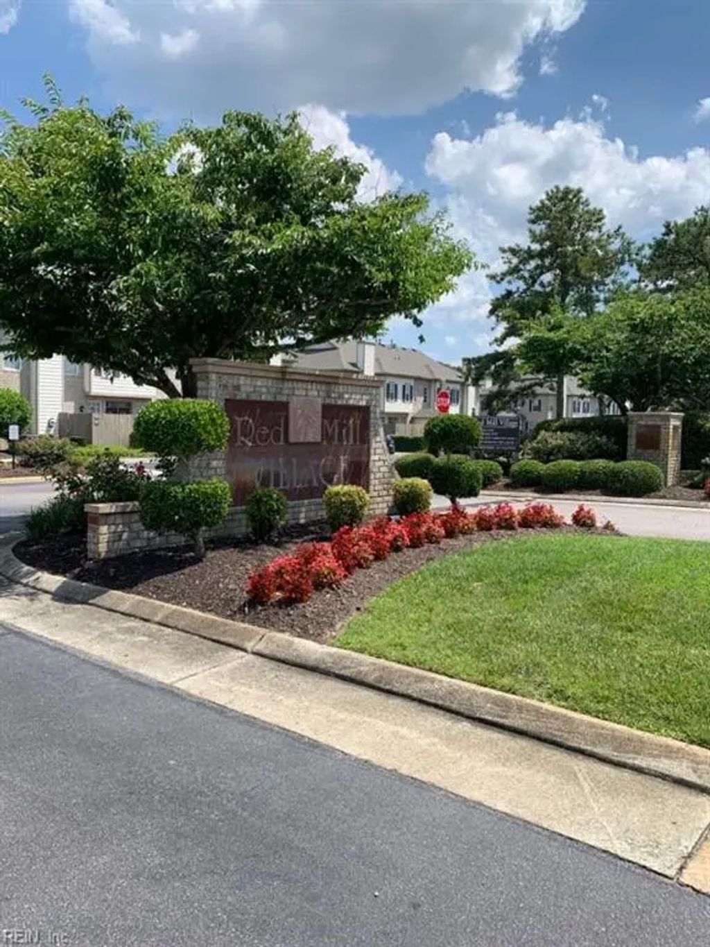 2401 Wessington Dr, Virginia Beach