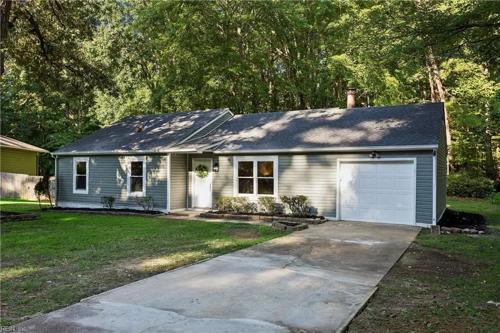 241 Batson Dr, Newport News