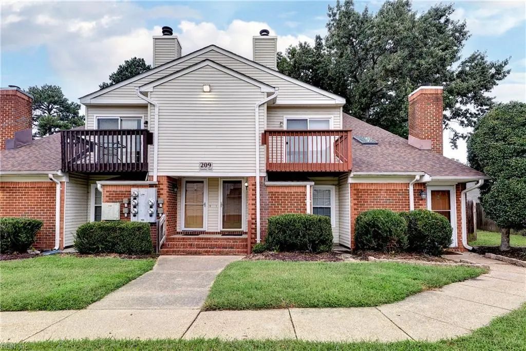 209 Quarter Trl, Newport News
