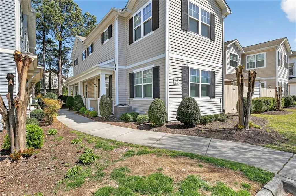 1440 Rollesby Way, Chesapeake