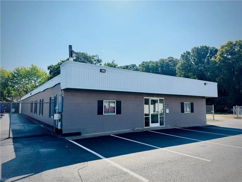 12484 Warwick Blvd, Newport News