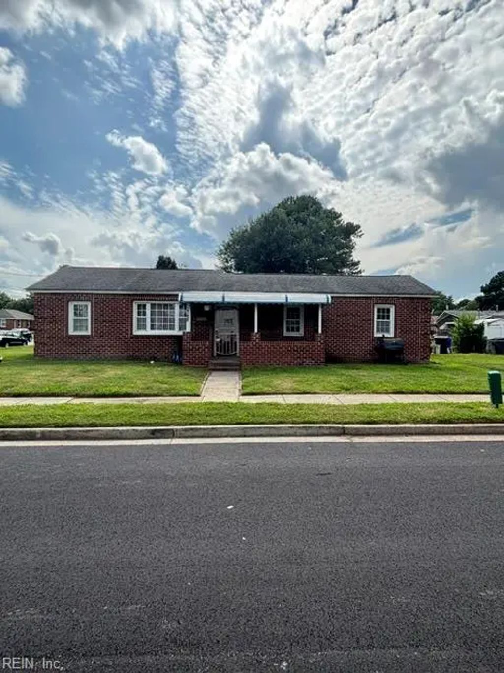 2700 Hickory St, Portsmouth