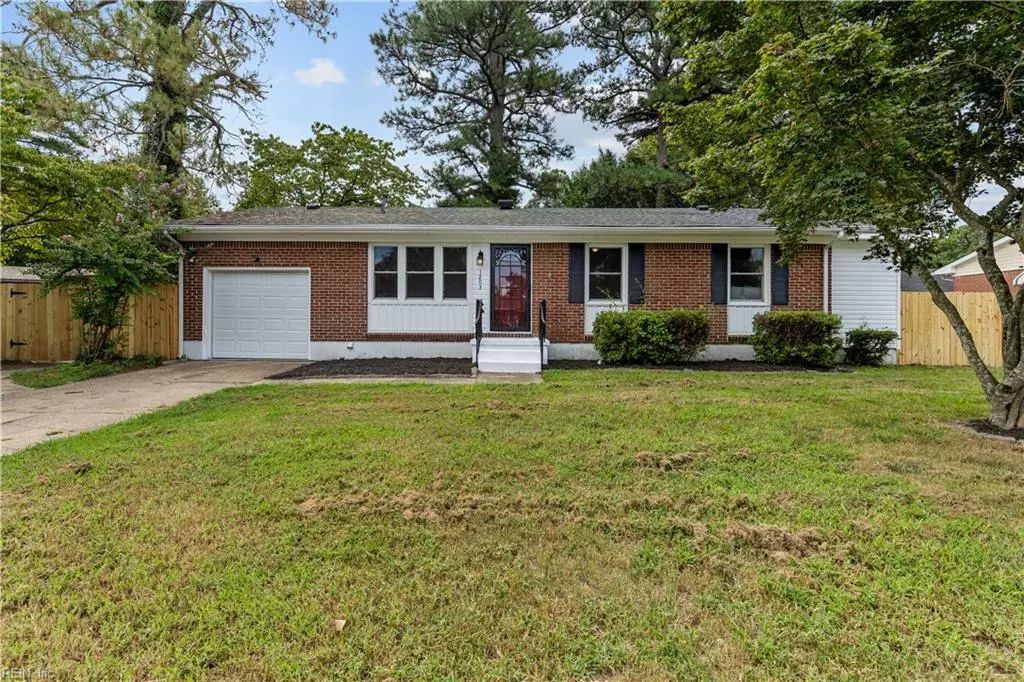 1203 Ross Dr, Portsmouth