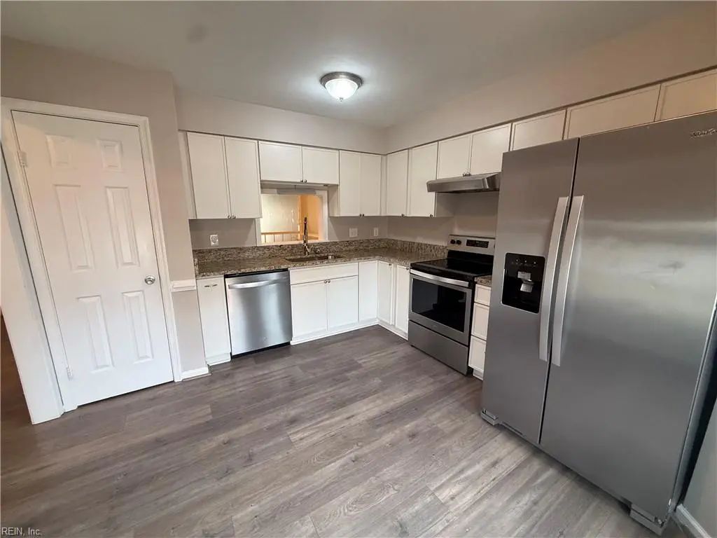 4857 Woods Edge Rd, Virginia Beach