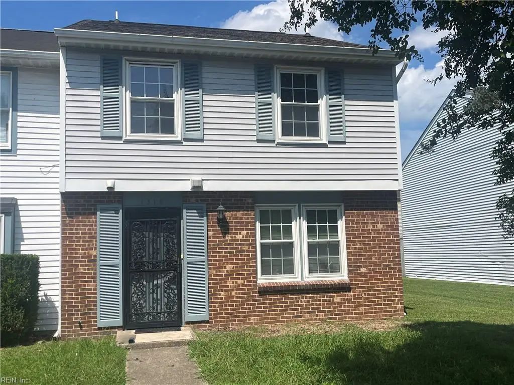 1318 Peabody Dr, Hampton