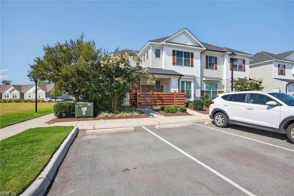 1204 Union Pacific Way, Suffolk