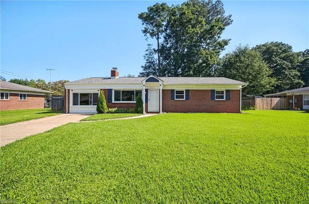 313 Sparrow Rd, Chesapeake