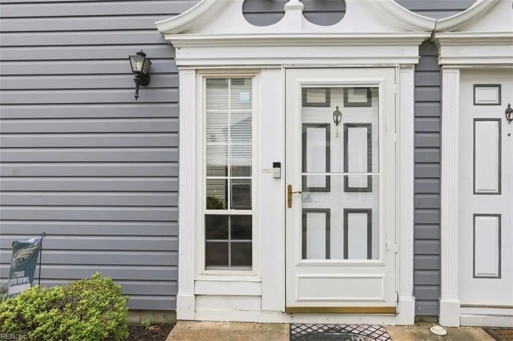 292 Ferdinand Cir, Virginia Beach