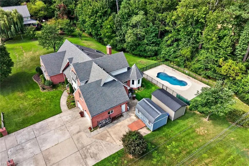 9327 Rivershore Dr, Suffolk
