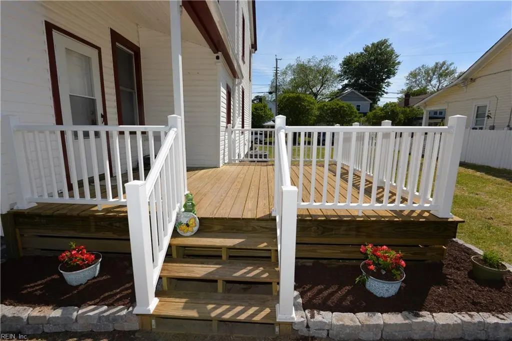 1700 Mcdaniel St, Portsmouth