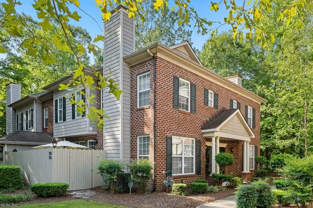 1009 Gamston Ln, Virginia Beach