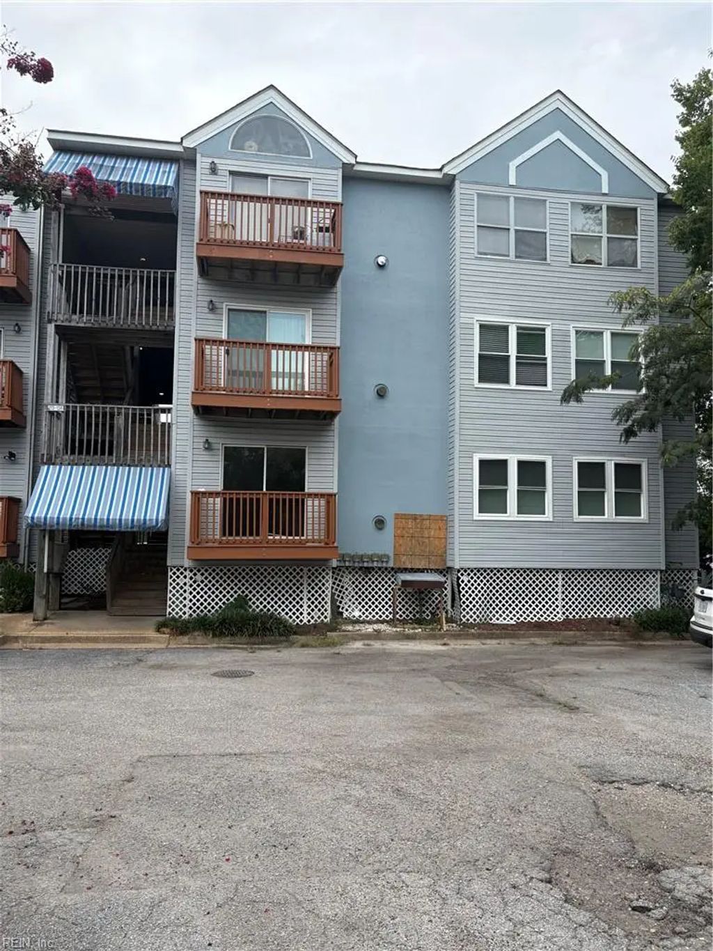1563 N King St, Hampton