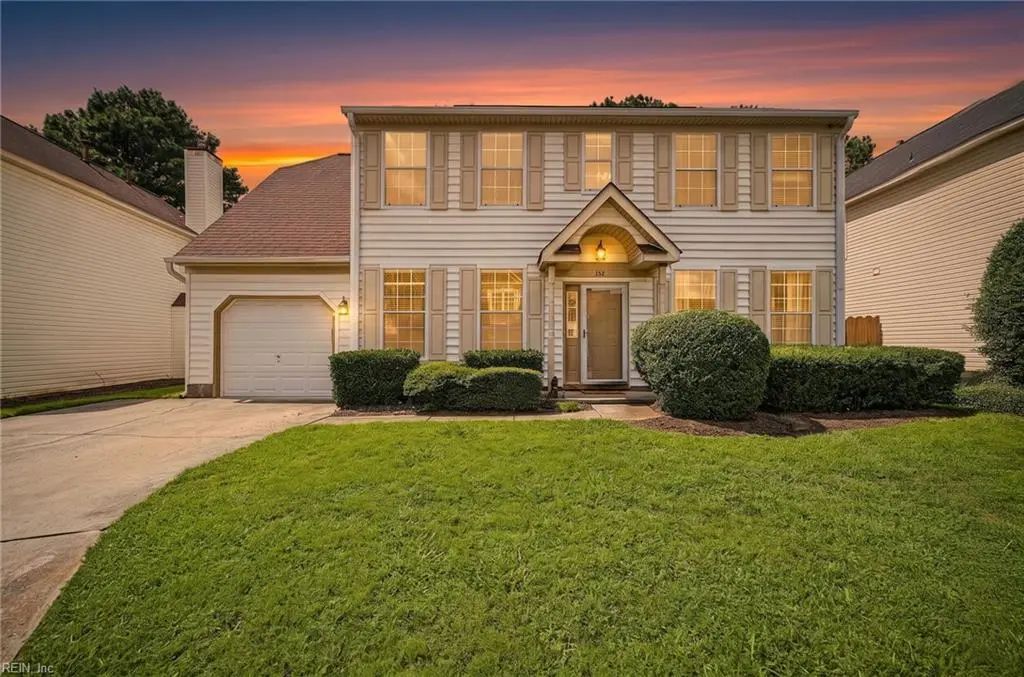 320 Oak Lake Ter, Chesapeake