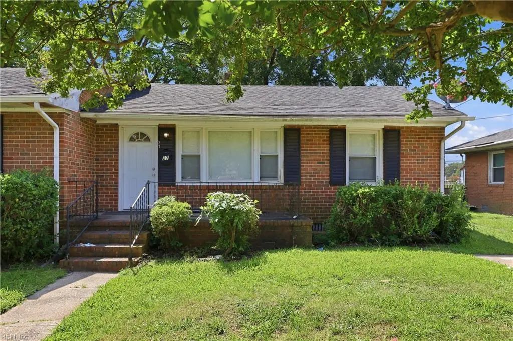 27 Carver Cir, Portsmouth