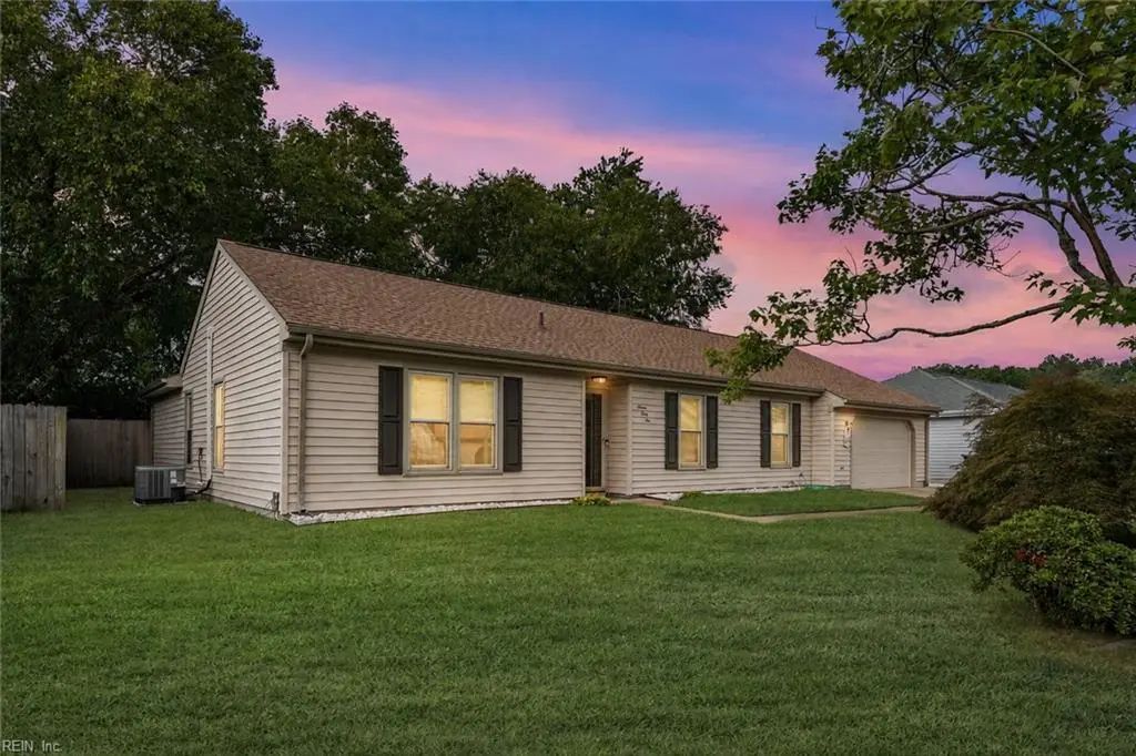 1145 Warner Hall Dr, Virginia Beach