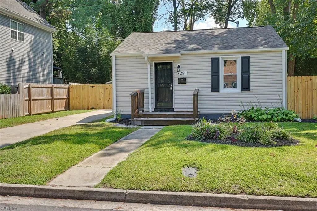 28 Pollux Cir W, Portsmouth