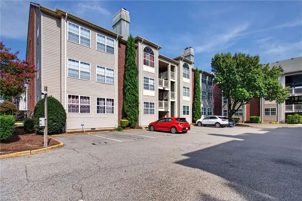 418 Delaware Ave, Norfolk